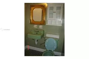 9324 Abbott Ave, Surfside, FL 33154 - Photo 9