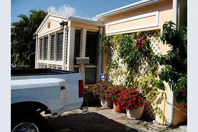 9324 Abbott Avenue, Surfside, FL 33154 - Photo 3