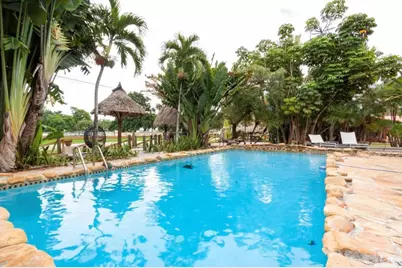 11450 SW 17th Street, Davie, FL 33325 - Photo 3