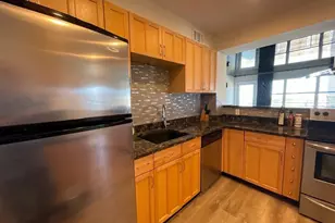 401 Golden Isles Dr, Hallandale Beach, FL 33009 - Photo 37