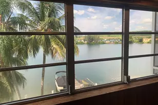 4311 Crystal Lake Dr, Deerfield Beach, FL 33064 - Photo 3