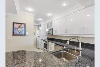 18260 N Bay Road #304, North Miami Beach, FL 33160 - Photo 21