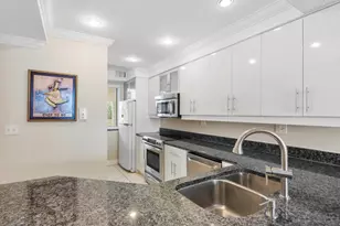 18260 N Bay Rd, North Miami Beach, FL 33160 - Photo 21