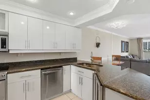 18260 N Bay Rd, North Miami Beach, FL 33160 - Photo 23