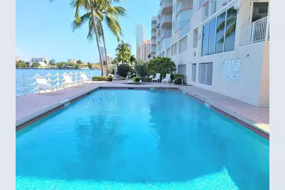18260 N Bay Road #304, North Miami Beach, FL 33160 - Photo 47