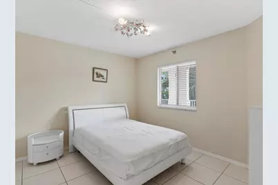 18260 N Bay Road #304, North Miami Beach, FL 33160 - Photo 25