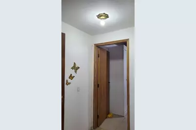 665 N Mussumes, Bridgewater, MA  - Photo 25