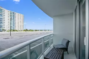 3901 S Ocean Dr, Hollywood, FL 33019 - Photo 13