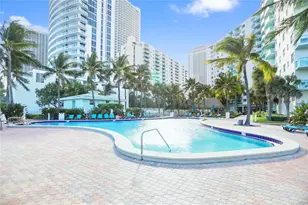 3901 S Ocean Dr, Hollywood, FL 33019 - Photo 35