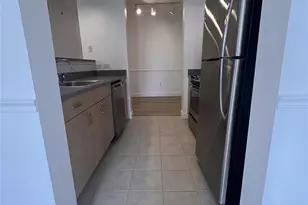 533 NE 3rd Ave, Fort Lauderdale, FL 33301 - Photo 11