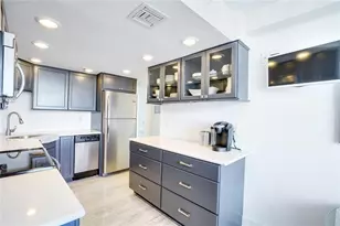 77 S Birch Rd, Fort Lauderdale, FL 33316 - Photo 11