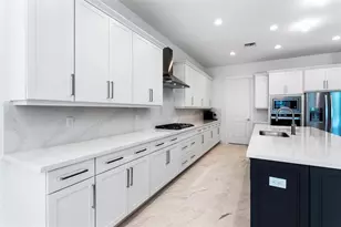 9224 Crestview Cir, Palm Beach Gardens, FL 33412 - Photo 7