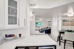 341 N Birch Rd, Fort Lauderdale, FL 33304 - Photo 17