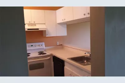 1039 Coral Club Drive #1039, Coral Springs, FL 33071 - Photo 9