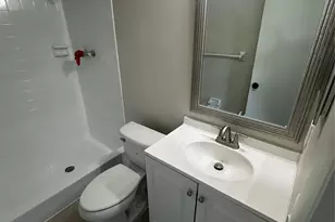 941 Crystal Lake Dr, Deerfield Beach, FL 33064 - Photo 17