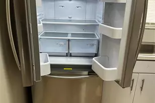 941 Crystal Lake Dr, Deerfield Beach, FL 33064 - Photo 3