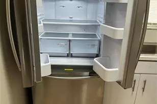 941 Crystal Lake Dr, Pompano Beach, FL 33064 - Photo 3