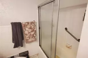 1021 NE 24th Ave, Pompano Beach, FL 33062 - Photo 9