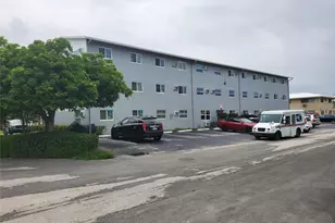 1021 NE 24th Ave, Pompano Beach, FL 33062 - Photo 15