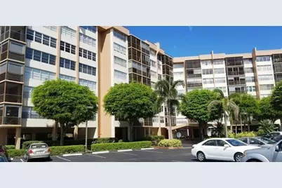 1400 Saint Charles Place #211, Pembroke Pines, FL 33026 - Photo 17