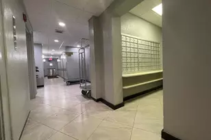 1400 St Charles Pl, Hollywood, FL 33026 - Photo 21