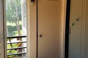 1400 St Charles Pl, Pembroke Pines, FL 33026 - Photo 11