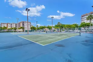 1400 St Charles Pl, Pembroke Pines, FL 33026 - Photo 29
