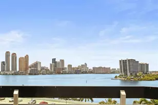 3530 Mystic Pointe Dr, Aventura, FL 33180 - Photo 3