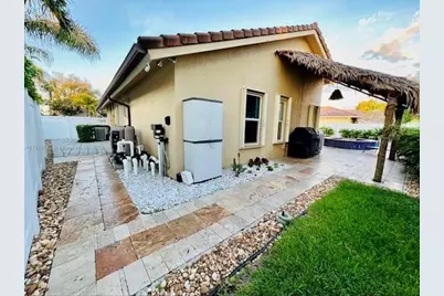 6972 NW 19th Street, Margate, FL 33063 - Photo 7