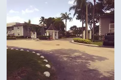 471 NE 210th Cir Terrace #102-14, Miami, FL 33179 - Photo 9