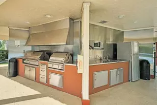 9420 S Hollybrook Lake Dr, Hollywood, FL 33025 - Photo 35