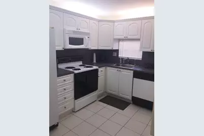 9420 S Hollybrook Lake Drive #305, Hollywood, FL 33025 - Photo 3