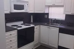 9420 S Hollybrook Lake Dr, Hollywood, FL 33025 - Photo 3