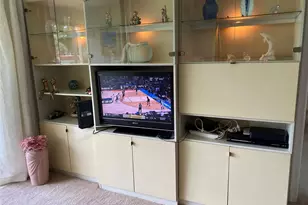 811 S Hollybrook Dr, Pembroke Pines, FL 33025 - Photo 7