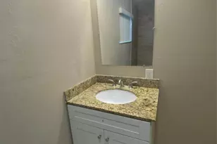 5709 NW 27th Ct, Fort Lauderdale, FL 33313 - Photo 15