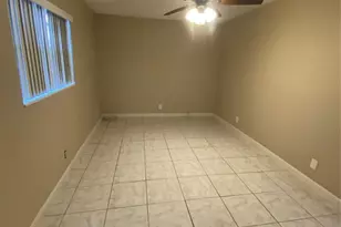 5709 NW 27th Ct, Fort Lauderdale, FL 33313 - Photo 9