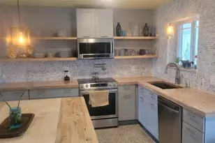 818 NW 28th Ct, Fort Lauderdale, FL 33311 - Photo 3