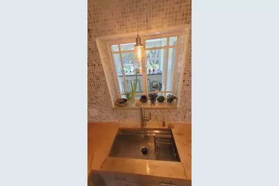 818 NW 28th Court, Fort Lauderdale, FL 33311 - Photo 7