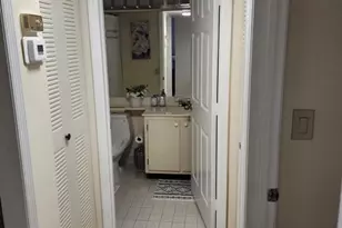 9655 N Belfort Cir, Tamarac, FL 33321 - Photo 17