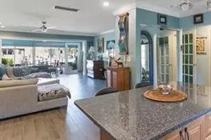 1323 NE 28th Ave, Pompano Beach, FL 33062 - Photo 25