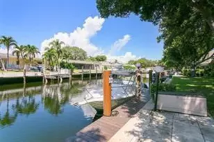 1323 NE 28th Ave, Pompano Beach, FL 33062 - Photo 33