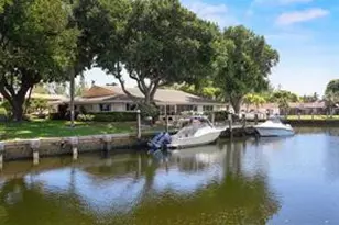 1323 NE 28th Ave, Pompano Beach, FL 33062 - Photo 13