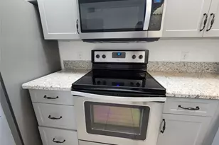 1650 SW 124th Terrace, Hollywood, FL 33027 - Photo 5