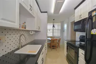 2601 NW 48th Terrace, Lauderdale Lakes, FL 33313 - Photo 9