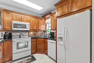 4624 Carambola Cir Unit, Coconut Creek, FL 33066 - Photo 17