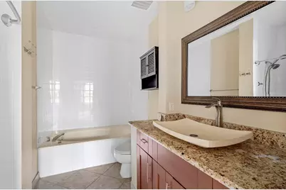 2005 Oceanwalk Terrace #300, Pompano Beach, FL 33062 - Photo 27