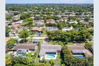 7121 NW 11th Court, Plantation, FL 33313 - Photo 15
