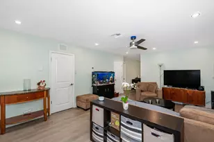 1425 NE 55th St, Fort Lauderdale, FL 33334 - Photo 5