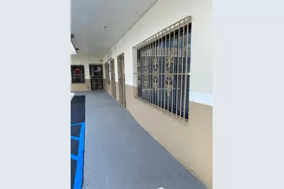 2430 NW 19th Street, Fort Lauderdale, FL  - Photo 7