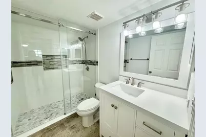 2005 SE 10th Avenue #416, Fort Lauderdale, FL 33316 - Photo 3